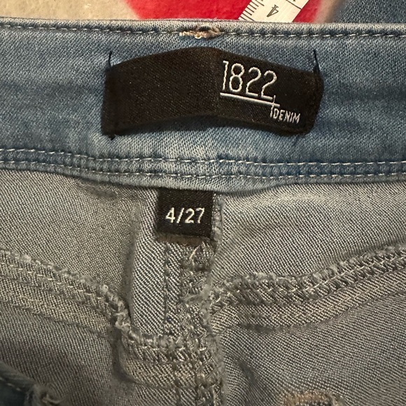 1822 Denim Butter Mid Rise Skinny Jeans - Picture 5 of 11